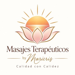 Logo de Masajes Terapéuticos by Maricris: un sol que sale detrás de una flor de loto.